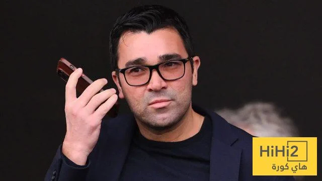 معضلة سوق الانتقالات تواجه برشلونة بين الدفاع والظهير